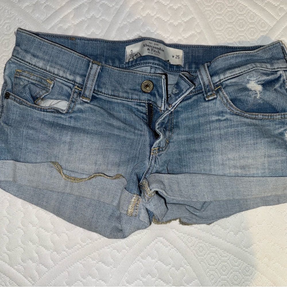American Eagle Outfitters Women's Blue Denim Shorts